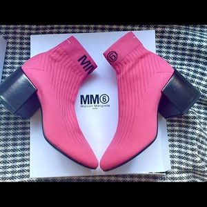 new in box Margiela pink black knit sock boots 40
